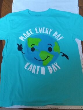 Make Every Day Earth Day Graphic Tee - Aqua